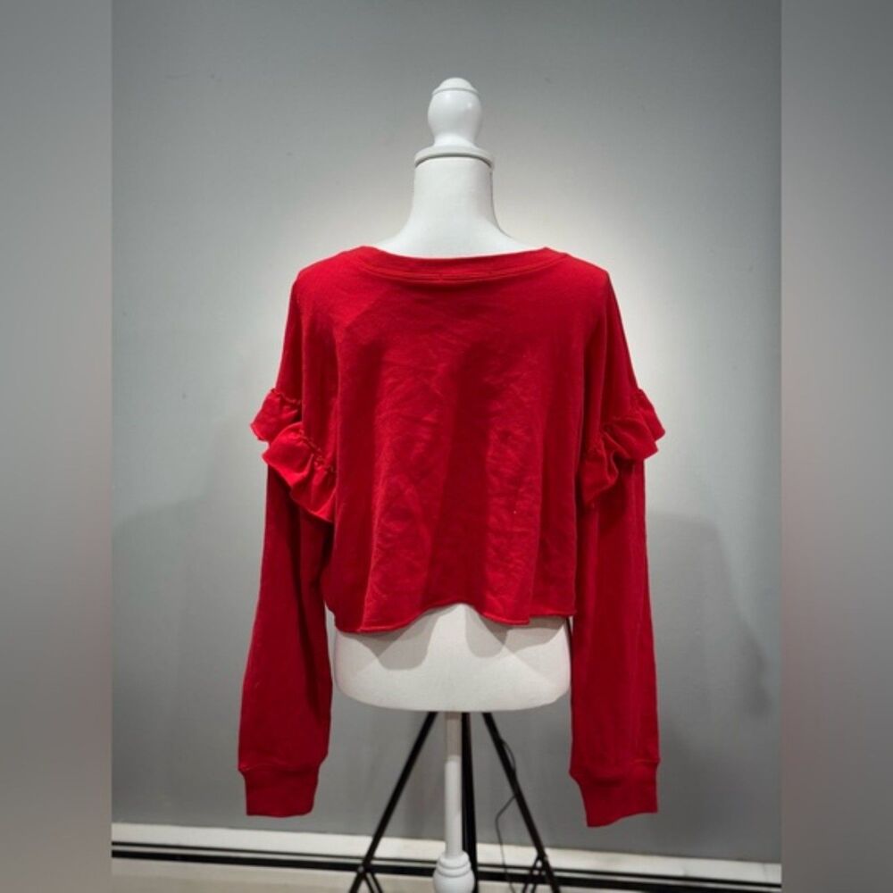 CLEARANCE! Red Boutique Ruffle Shoulder Crop Sweatshirt Size M NWT - Picture 2 of 5